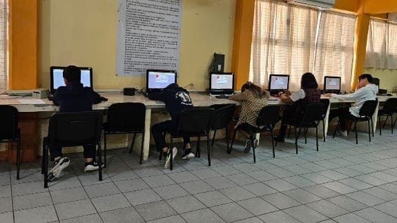 Foto del proyecto: Aulas digitales, futuros más brillantes en La Paz, Baja California Sur